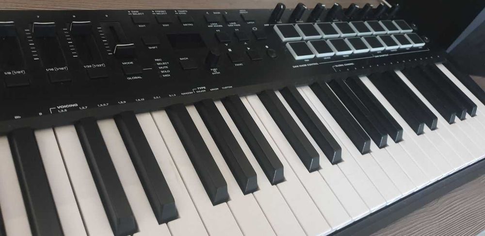 MIDI клавиатура M-AUDIO Oxygen PRO 49