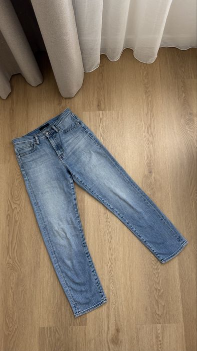 Сини дънки Uniqlo