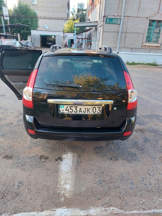 Продам приору универсал.