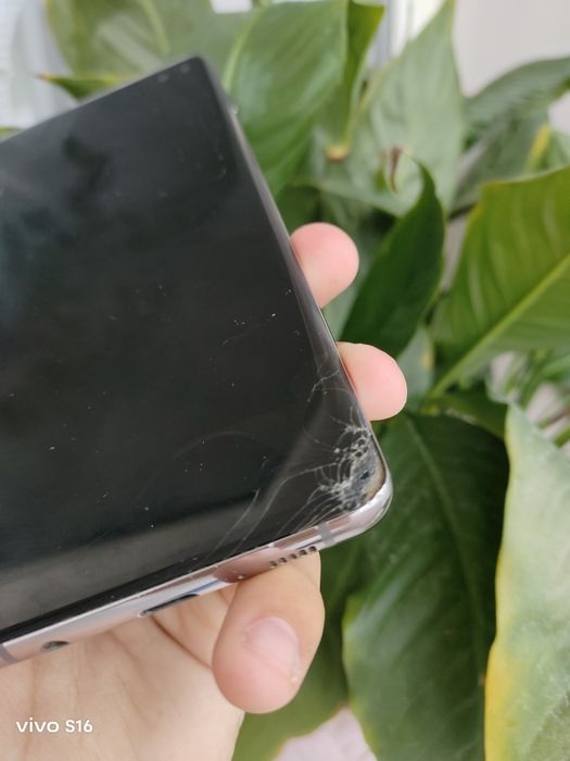 Продам или обменяю Самсунг с10+