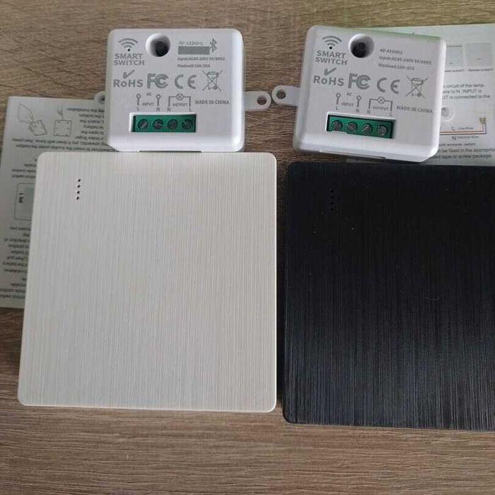 Единичен безжичен ключ с RF433MHz реле / превключвател