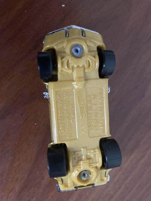 Машинка hot wheels коллекционная