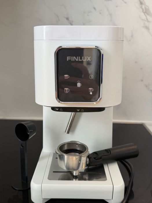 Продавам кафемашина Finlux – отлично състояние!