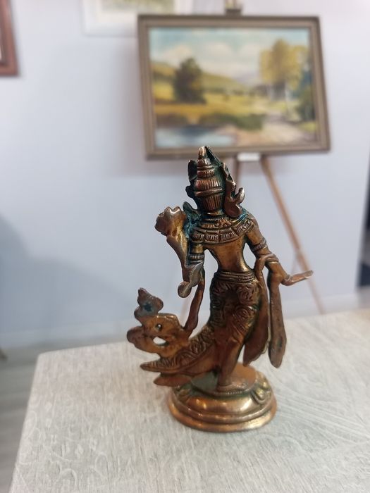 Изящна Бронзова Статуетка 13см – Небесна Танцьорка (Тара) | Масивен Ме