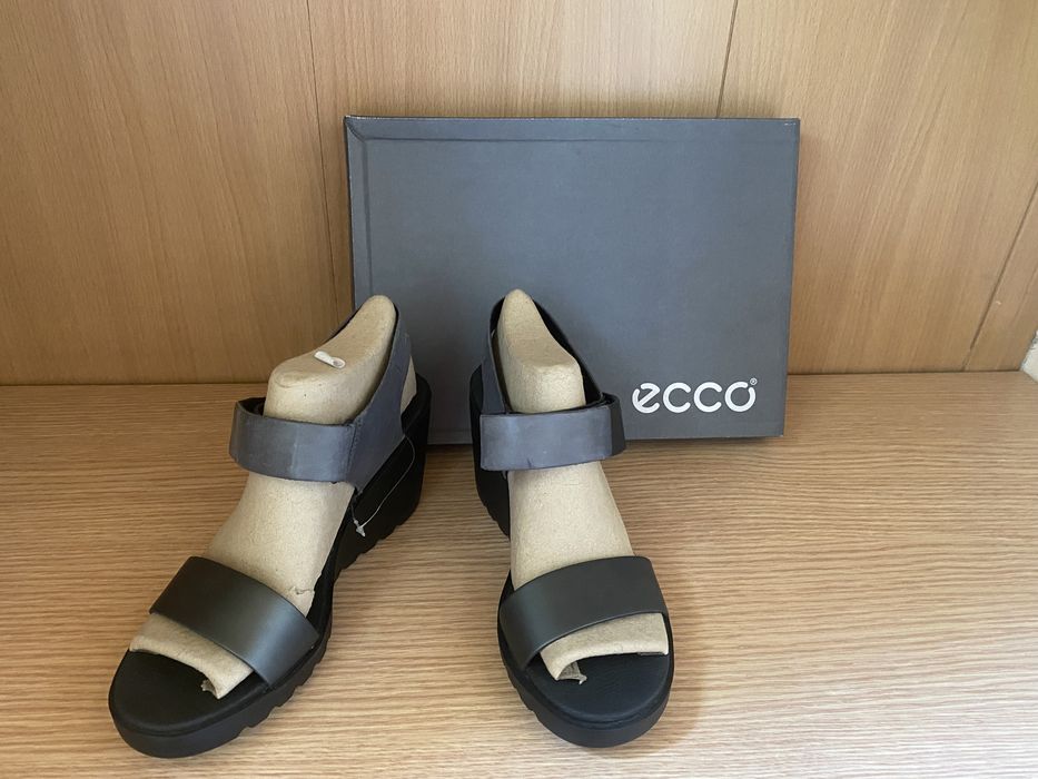 Босоножки женские ECCO