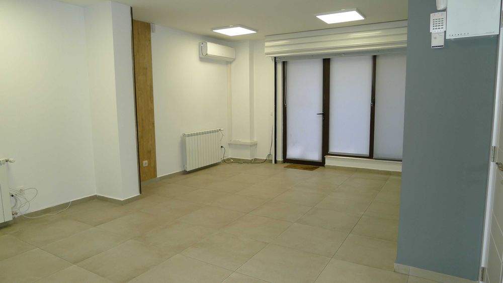 Дава се под наем Офис в София, Хиподрума - 40 кв.м за 459 € - Снимка #1