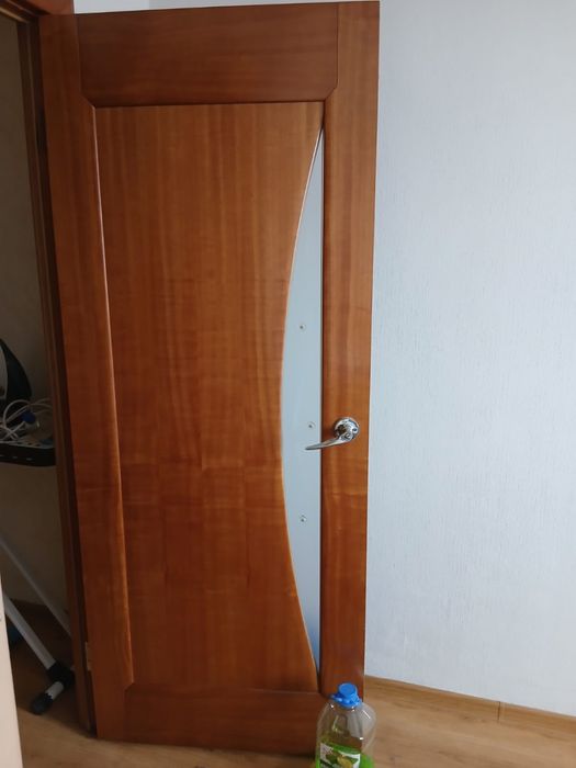 Срочно продам двери