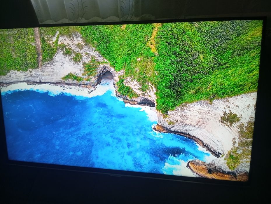 Продам телевизор samsung smart
