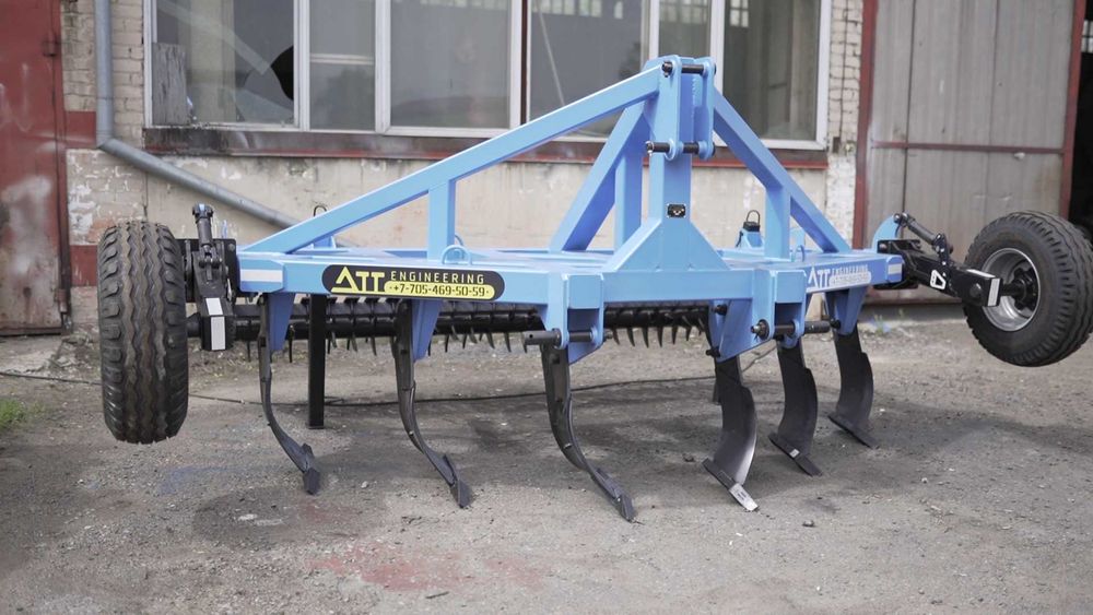 Плуг-глубокорыхлитель,2,4-6 м  плуг чизельный,щелеватель