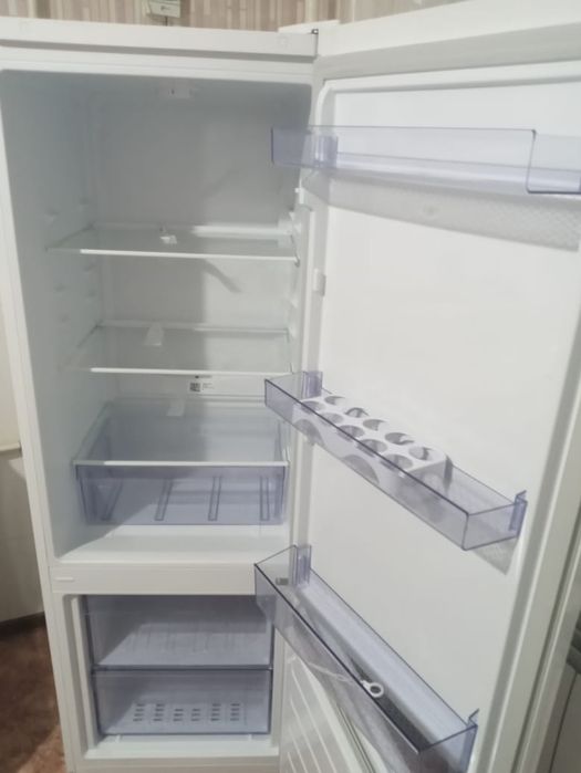 Продам холодильник новый