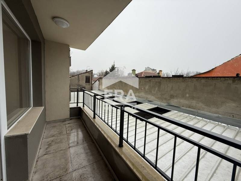 Продава се Тристаен апартамент в Русе, Възраждане - 87 кв.м за 1343 €/кв.м - Снимка #8