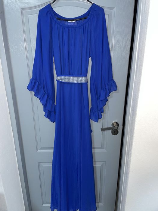 Rochie neagră cu trandafiri M-L