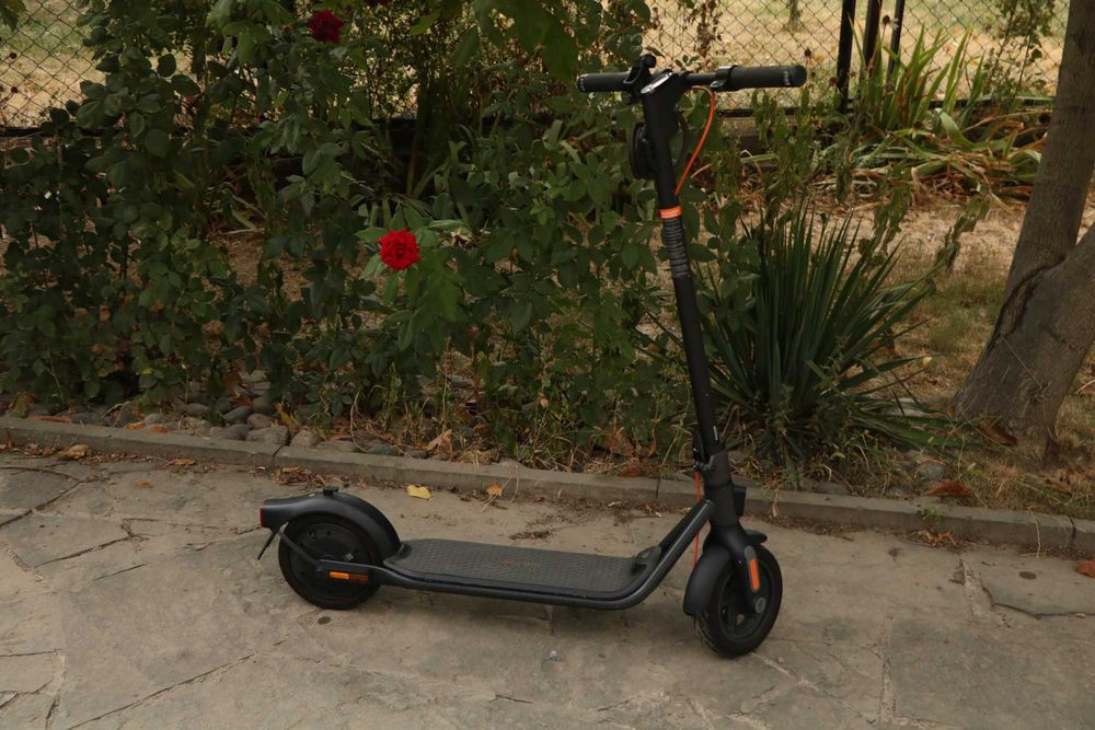 Электросамокат Ninebot F2 Plus + замок