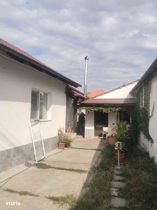 Casă de vânzare, Sebes Alba,zona Clasic, liniștită,vecini de treabă.