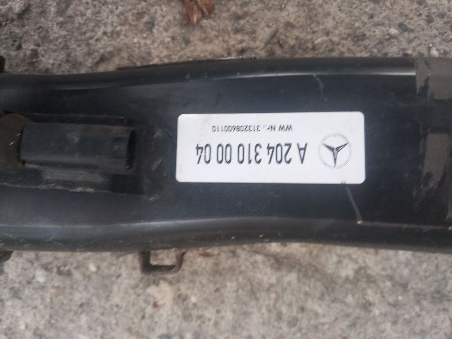 Таглич за Mercedes W204