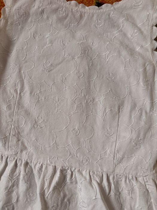 Rochie brodata marimea XS