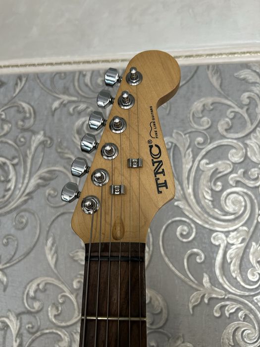 Продается электрогитара