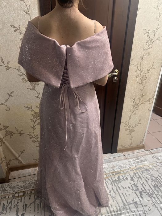Нежное вечернее платье