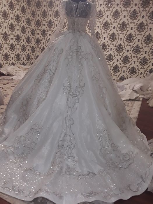 свадебный платья