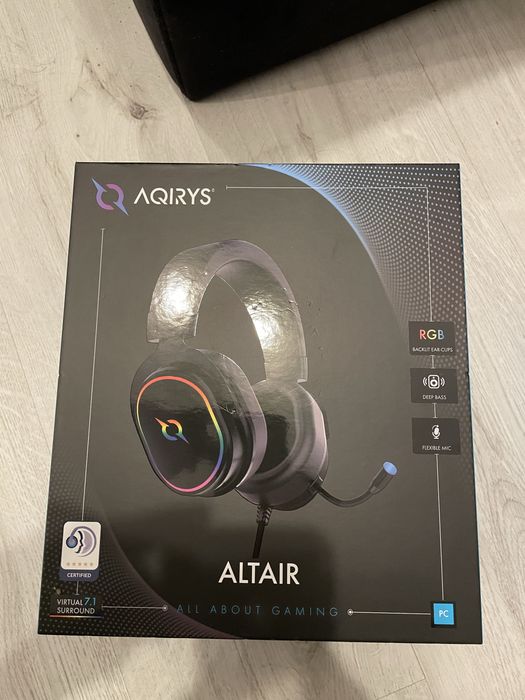 Casti aqirys altair aproape noi