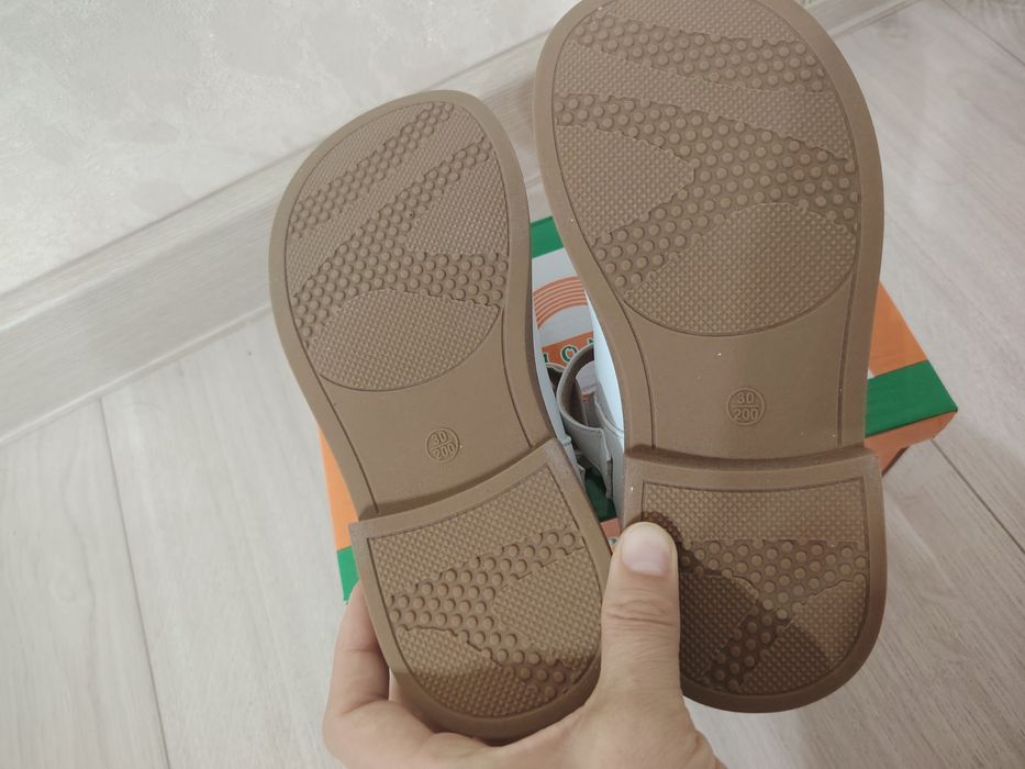 Туфли детские новые р 30