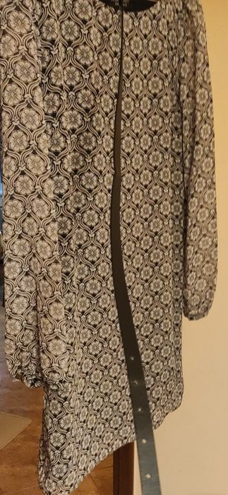 Pantofi 100 lei și rochie gratuit.