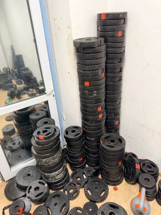 Discuri pt. Haltera Olimpice gaura 50 mm. 5 kg.2,5 kg.1,25 kg, Oferta