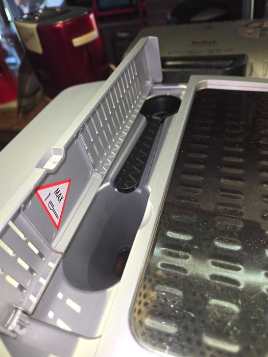 Кафеавтомат DeLonghi MAGNIFICA Elegance