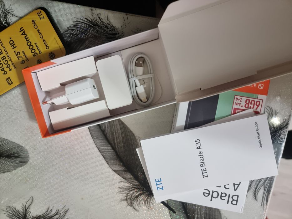 Telefon :ZTE BladeA35