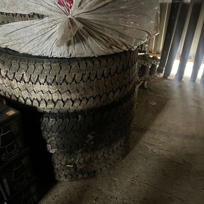 265.65.R18 продам