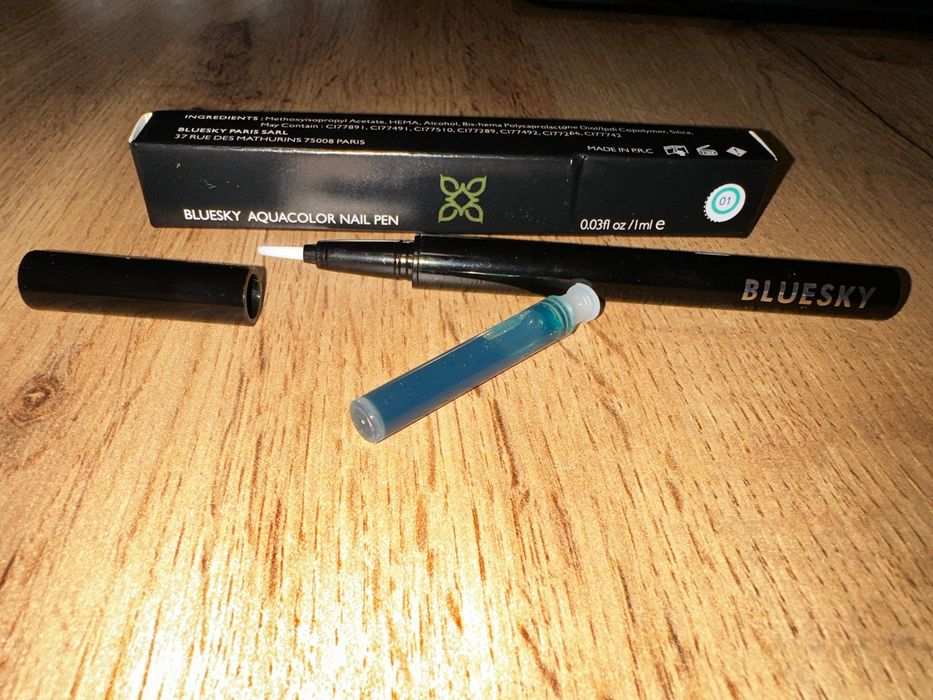 Aqua color pen bluesky