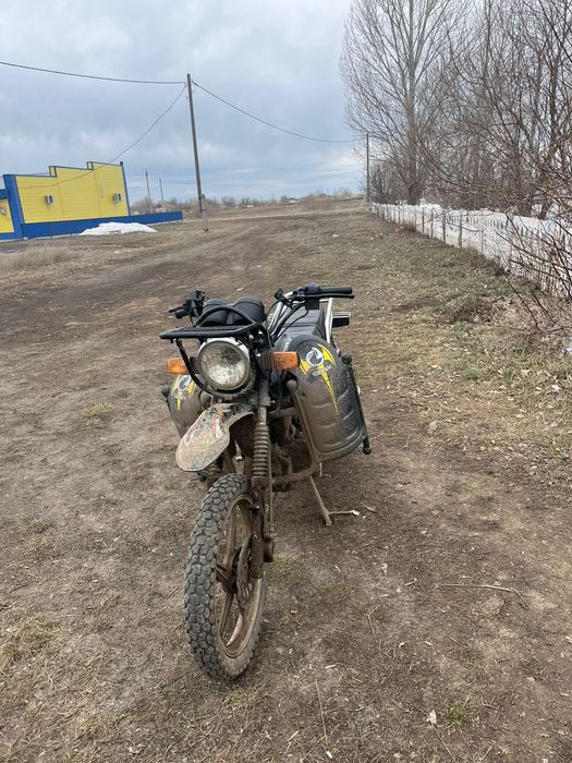 Продам мотоцикл 200 куб