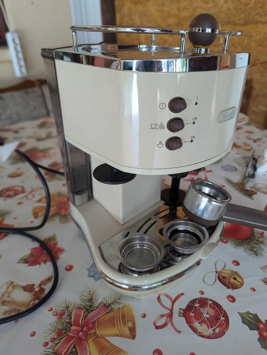 Expresor manual DeLonghi