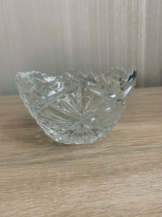 Хрустальвые вазочки