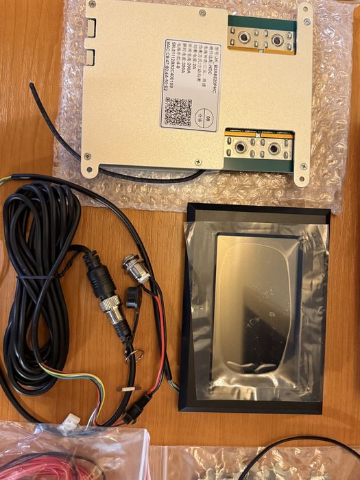 Bms industial JK B2A8S20PHC 200/350A, incazire  si Ecran 4.3”