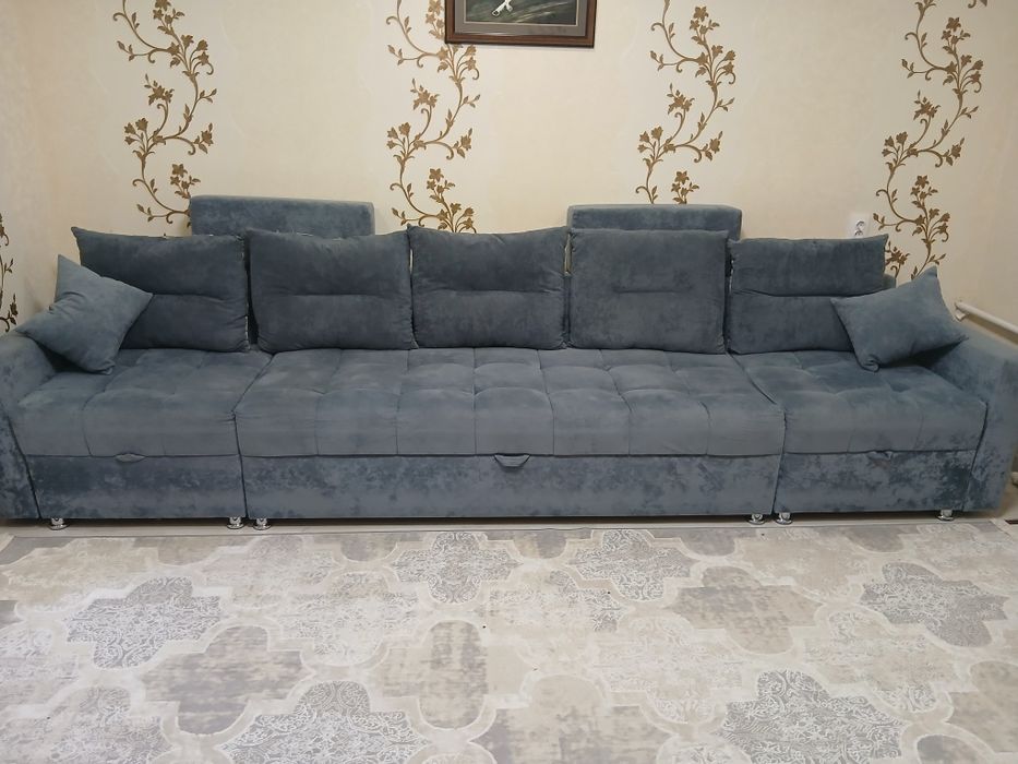 Продаю диван 100000(торг)