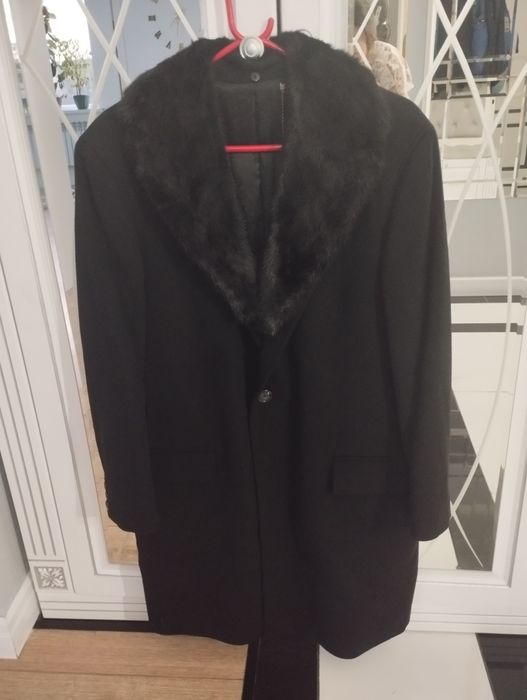 Продам пальто мужкое