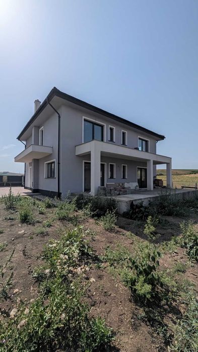 Casă unifamilială 177,5 mp utili, semifinisată – Teren 490 mp, Jucu de Sus (Construită pentru uz personal)