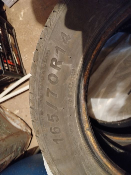 Автомобилни гуми 165/70/14