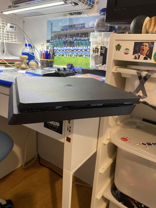 Vand ps 4 cu multe jociri