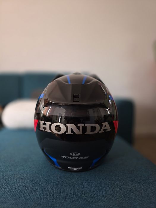 Vând casca Arai X5 Tour ediție Africa twin