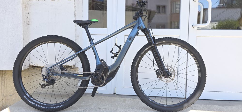 Bicicleta electrică Specialized