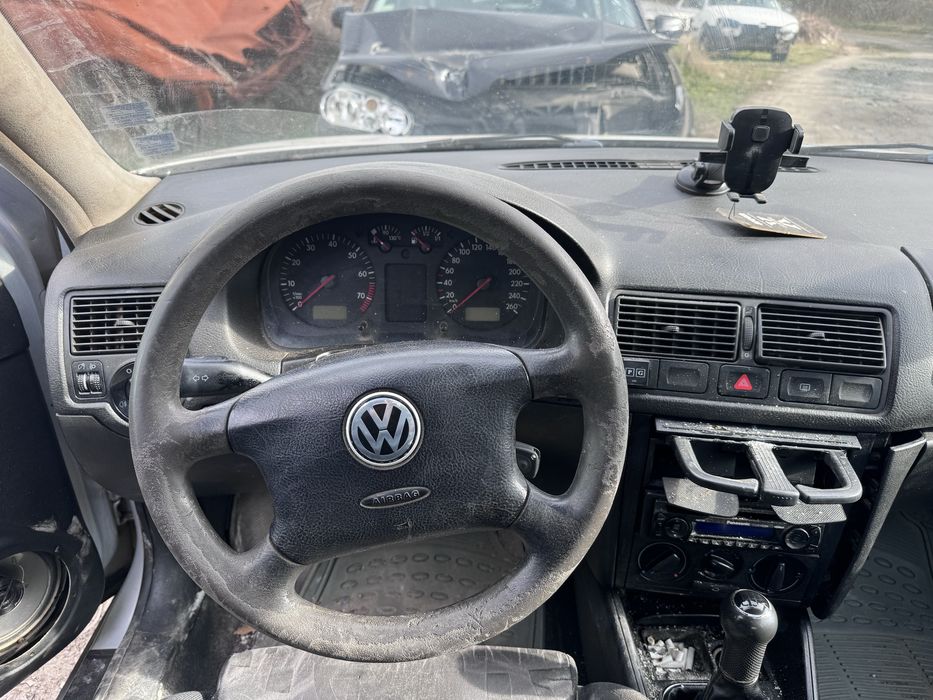 Голф 4 1.6ср 101кс 1998г На Части