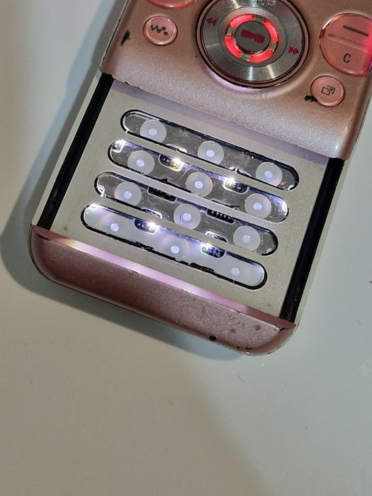 Telefon Sony Ericsson perfect funcțional, lipsa tastatura