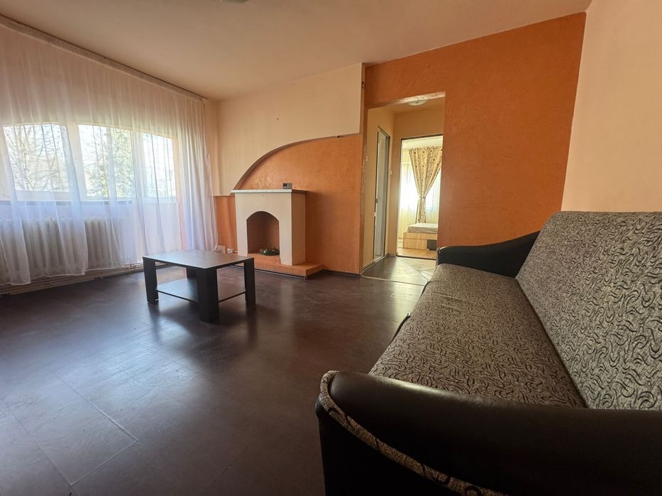Apartament 2 camere strada Decebal podu ros