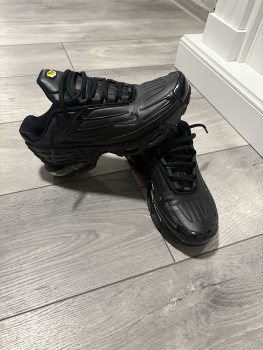 Vand adidasi Tn  nike