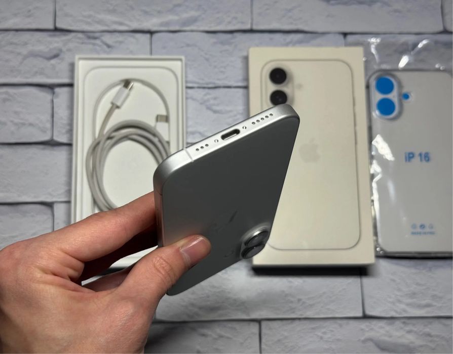 iphone 16 в заводском состояний