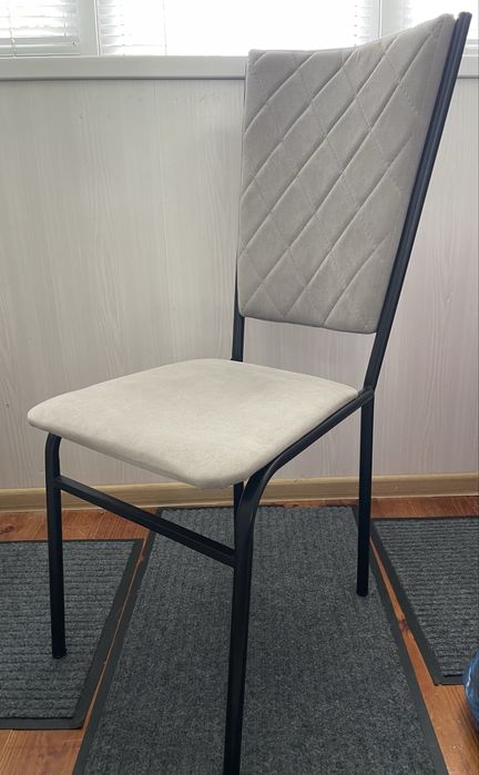 Продам кухонные стулья