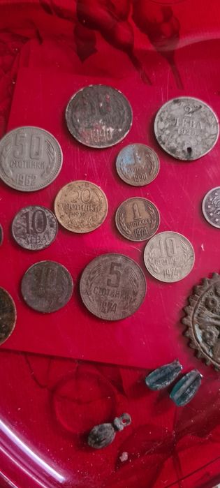 Монети и предмети