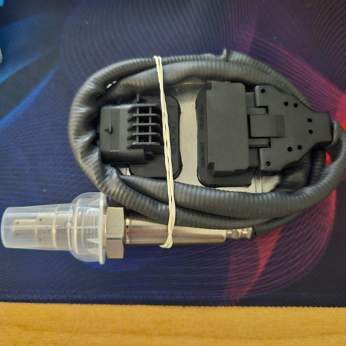 НОВ Mercedes-Benz NOX sensor (AdBlue) made in Germany 220€ С ДДС